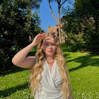 rebekagyebrovszki