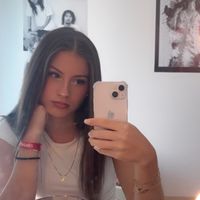 _lucie.cls