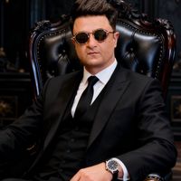 Kaz Khan Singer