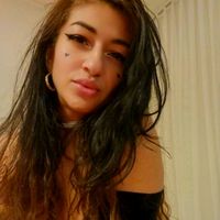 selena_._._._
