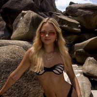 x.caaroline.x