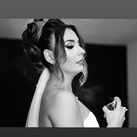nicoletaionita08