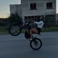 kari._.7770