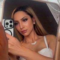 velkaa_naydenova