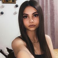 ghioneaxq