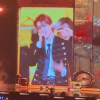 une.kpop.stan3