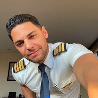 pilot_johnnie