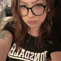 enekleeneene
