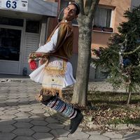 За Тони в Черниче