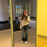 julie.880