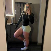 isabellaburleyy