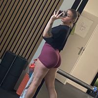 weird_adelle