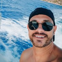 petros.sg