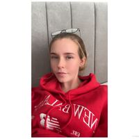 chloewalli