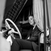 dressev8