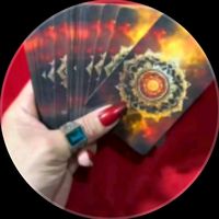 eleanortarotcardreader1