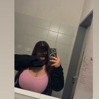 b_scarlett_.222