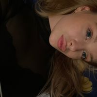 juliaurbanek31