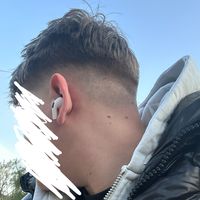 official_krisz