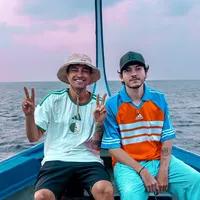 TRINIX Vaitimbora feat Mari Froes