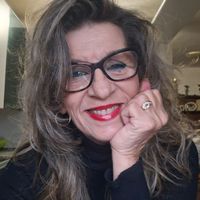 laura.mendico