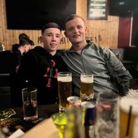 user_f052