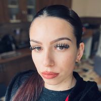stefaniaofficial_