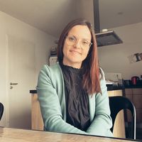 celine_businessmum