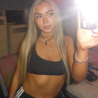 ellaahendersonn