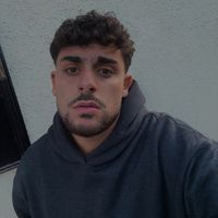 DOMANDE AL GRUPPO DI AMICI