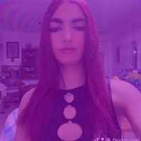 _flexing_meli_