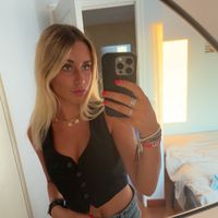 zoe_dmck