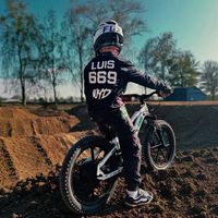 luis669836