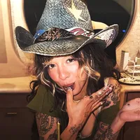 Melanie needs a Grammy