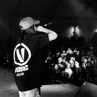 latriianaoficial