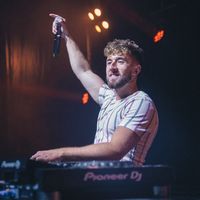 JLOW Remix Un Monde à l autre