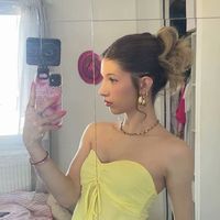 kellyy.dv
