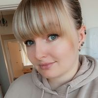hollylouise_m