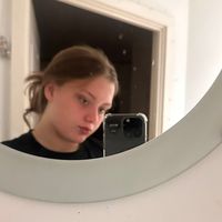 lucia_horn
