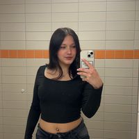 244leonie