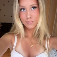 ninaaa2476