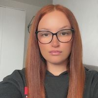leoniholland8
