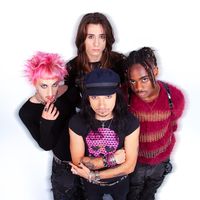 Poupée parfaite by WEB