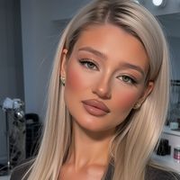 28alexandra03