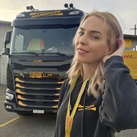 19suzi84