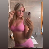 lucytierneyxx2