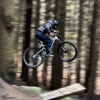 matias_on_commencal