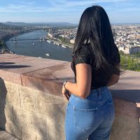 vivienlakatos15