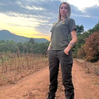 a_woman_hunter