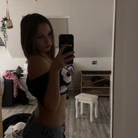 chiara.re.7679
